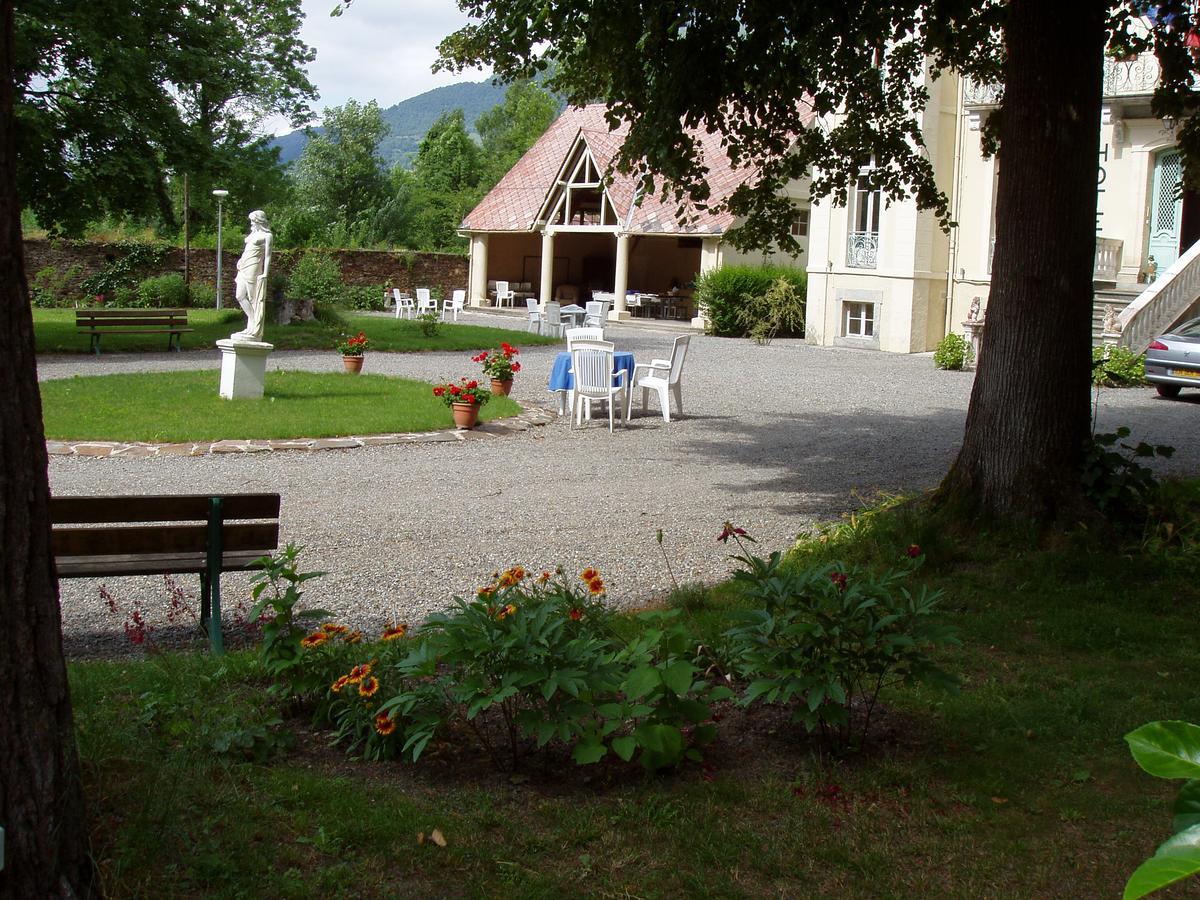 Castel De La Pique Bed & Breakfast Bagneres-de-Luchon Ngoại thất bức ảnh