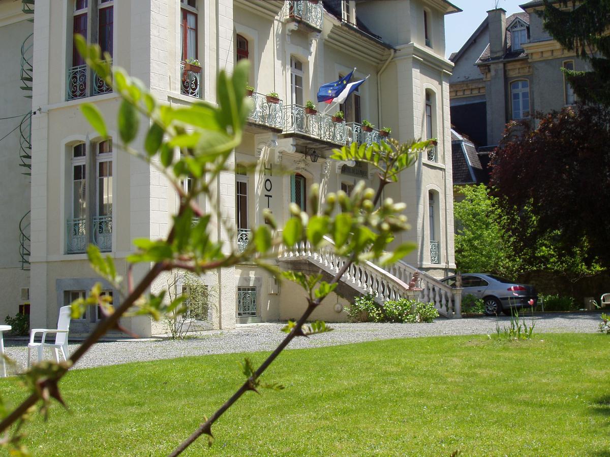 Castel De La Pique Bed & Breakfast Bagneres-de-Luchon Ngoại thất bức ảnh